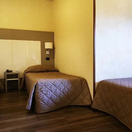 Jr Amadeus Hotel Boloňa